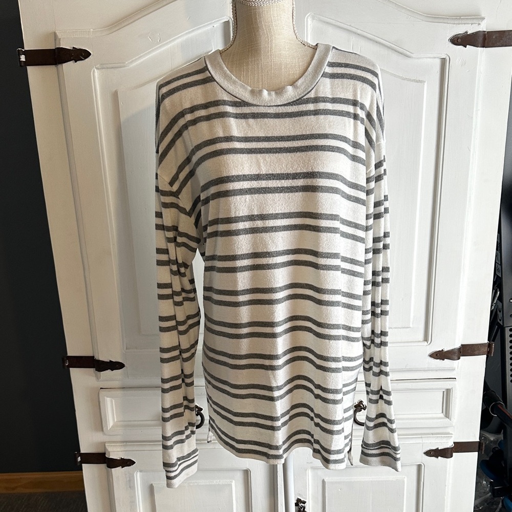 BKE Gray and White Striped Long Sleeve Top